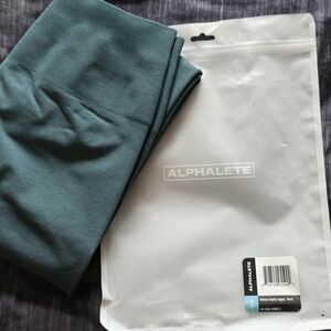 Alphalete Amplify Leggings Color In Ocean Alphalete Ocean Women's Leggings NWT